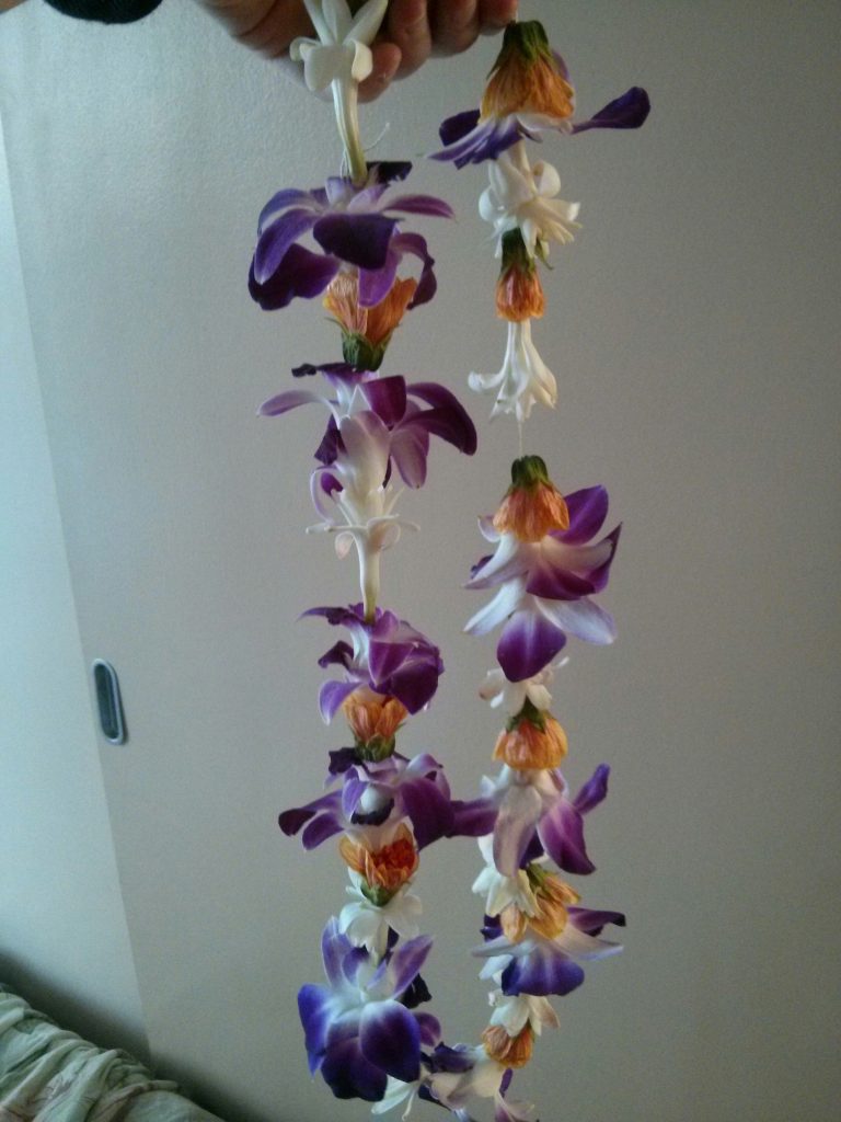 what to do oahu waikiki lei necklance flowers hawaii ikigai travel